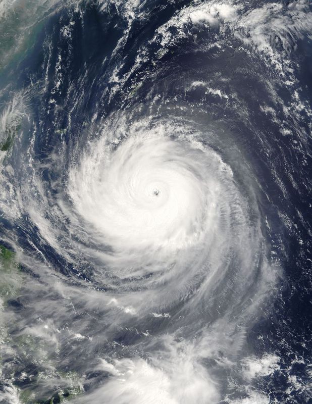 流体の渦（台風、竜巻、旋風、渦潮）