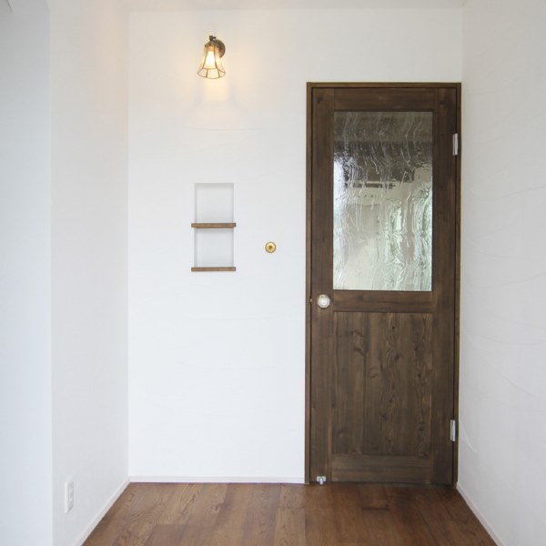 愛される木製ドア